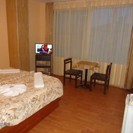 Matev Hotel Burgas Bagian luar foto